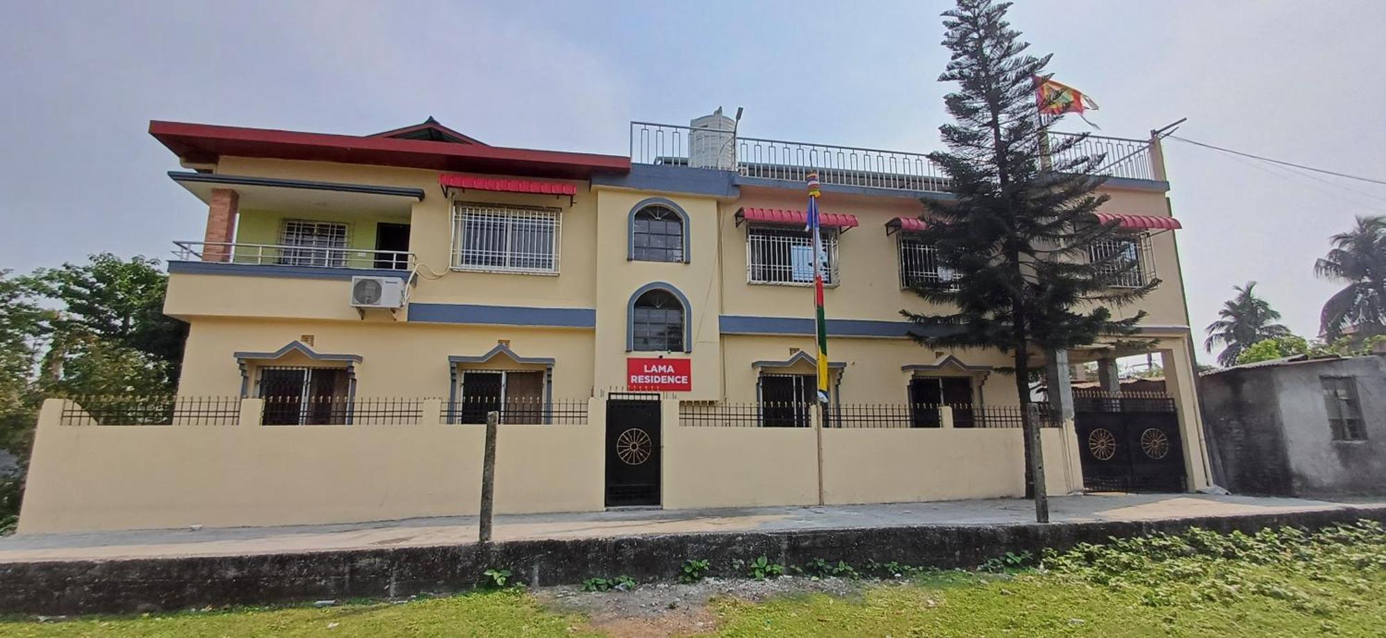 Lama Residence Apartment